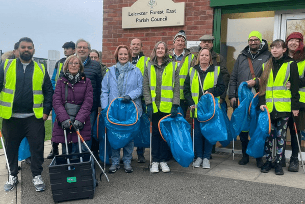 A big THANK YOU to all those who attended the parish council's community litter pick on 9th November. This is very much appreciated!